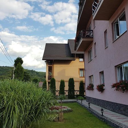 Hotel U Neli Solotschyn Exterior foto