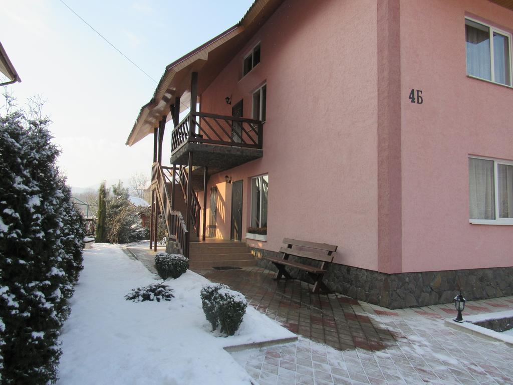 Hotel U Neli Solotschyn Exterior foto