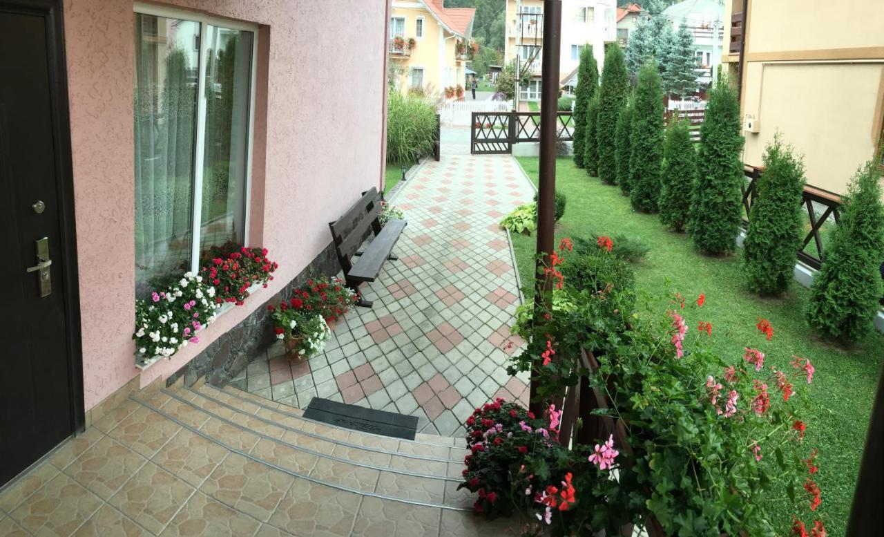 Hotel U Neli Solotschyn Exterior foto